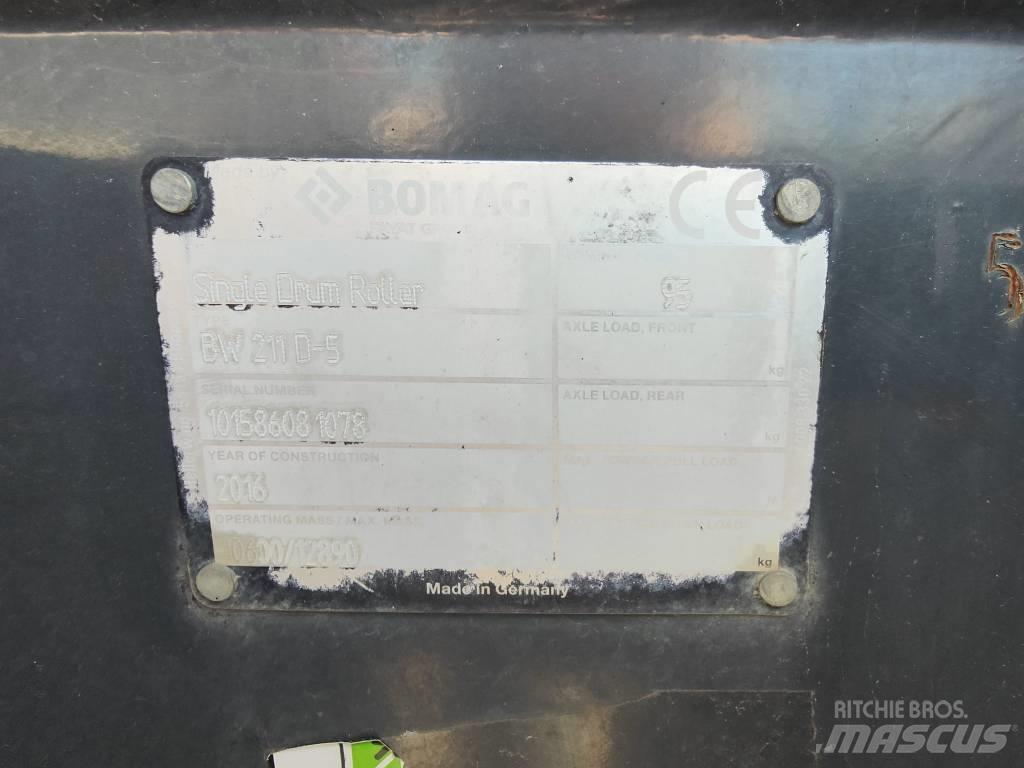 Bomag BW 211 D-50 Bandenwalsen