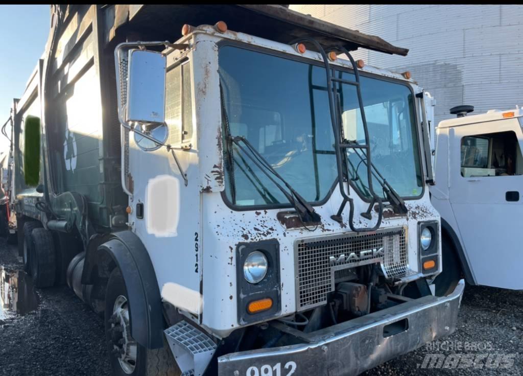 Mack MR600 Vuilniswagens
