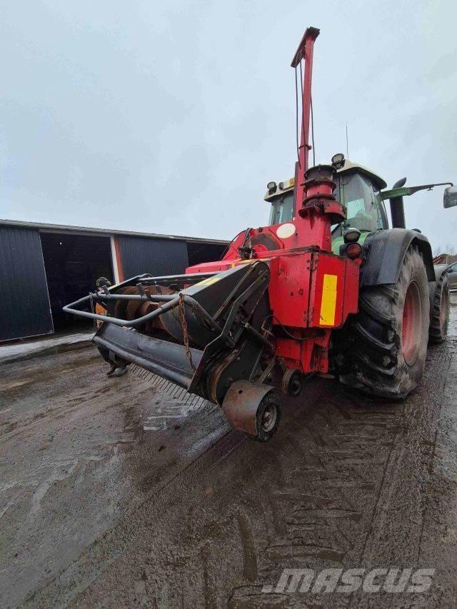 Lely STORM 130R Getrokken veldhakselaar