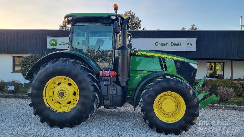 John Deere 7250R Tractoren