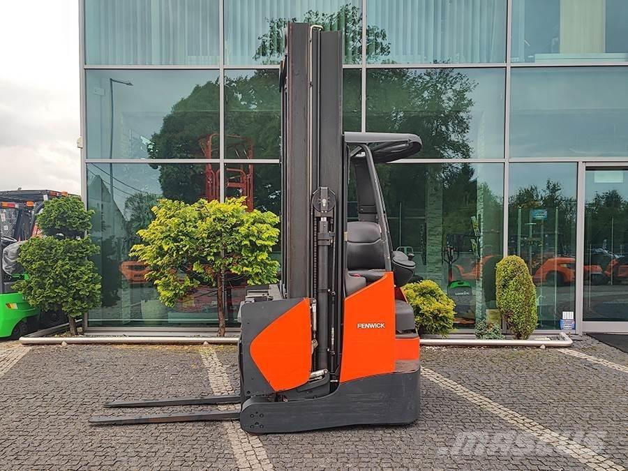 Linde R14X-03 Reachtruck voor hoog niveau