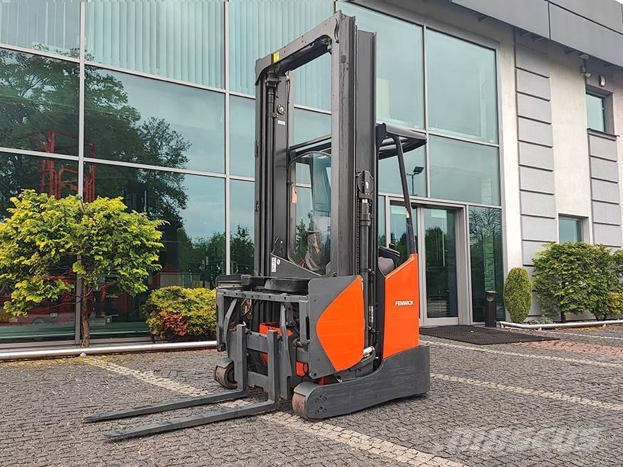 Linde R14X-03 Reachtruck voor hoog niveau