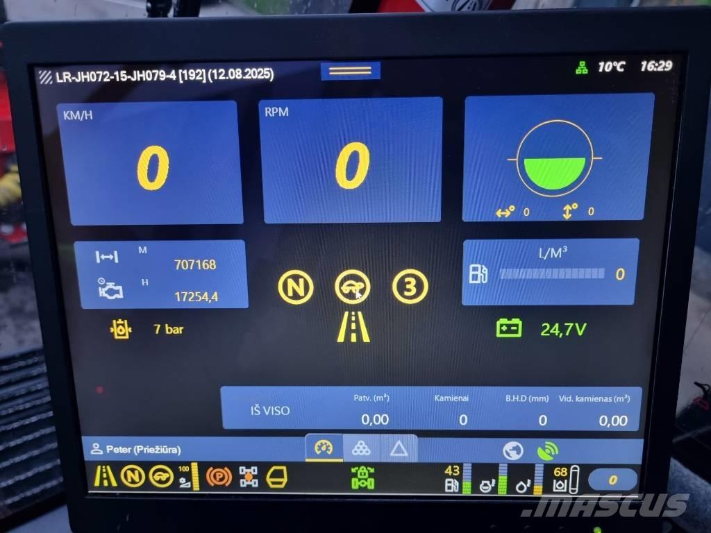 Komatsu 931 XC Harvesters