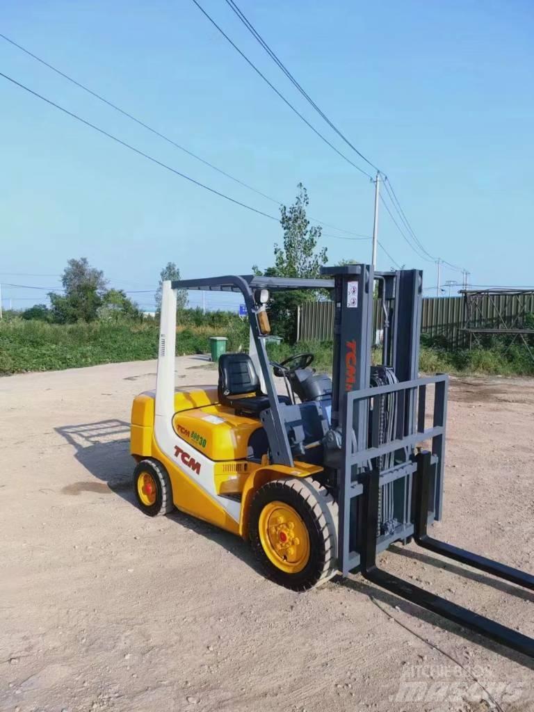 TCM FD30 Diesel heftrucks
