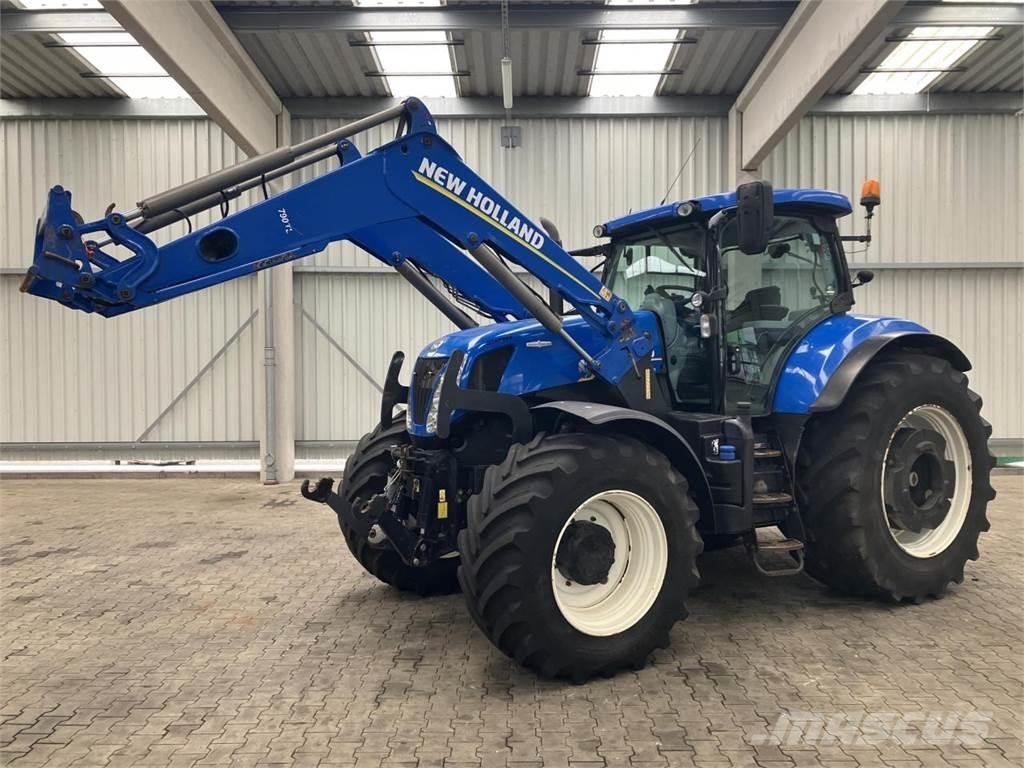 New Holland T7.270 Tractoren