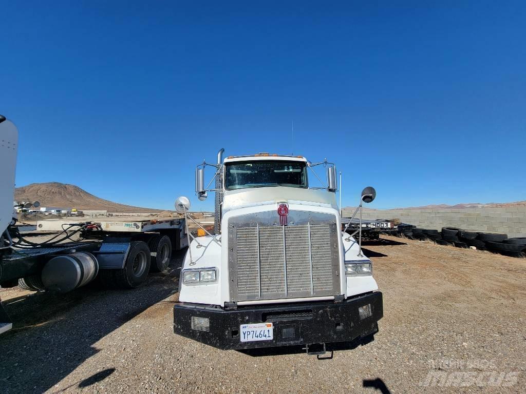 Kenworth T 800 Trekkers