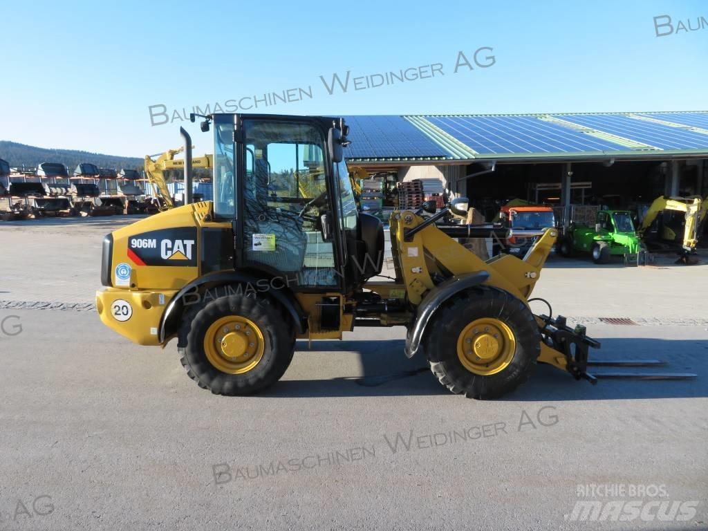 CAT 906M Wielladers