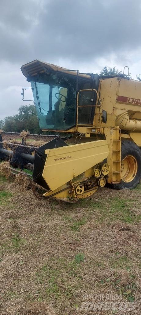 New Holland TX 34 Maaidorsmachines