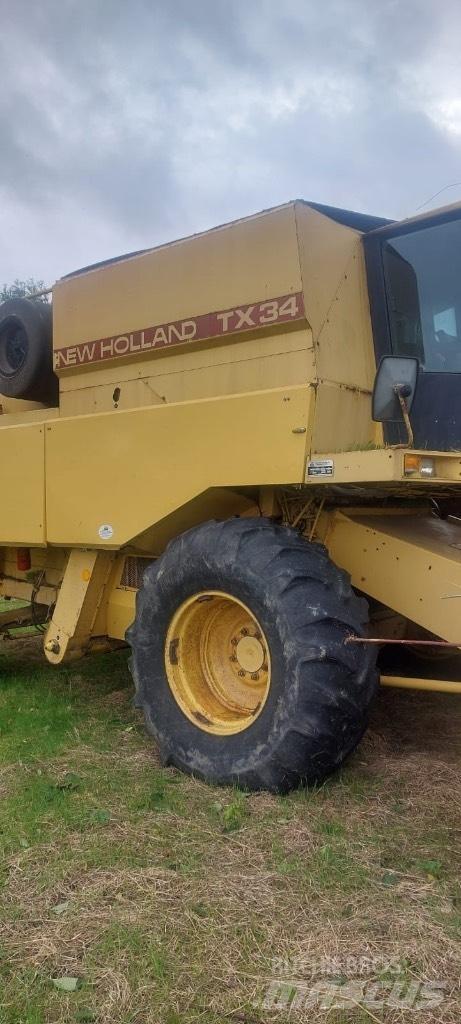New Holland TX 34 Maaidorsmachines
