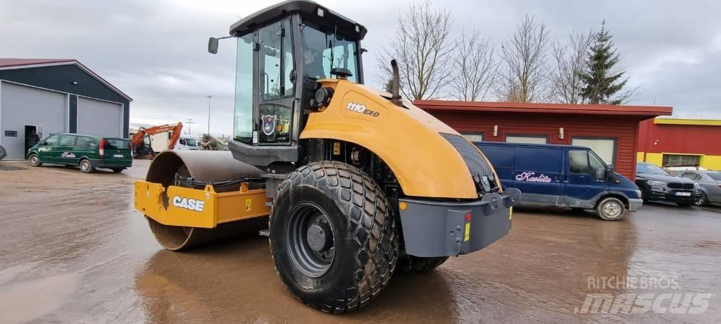 CASE 1110 EX-D Trilrolwalsen