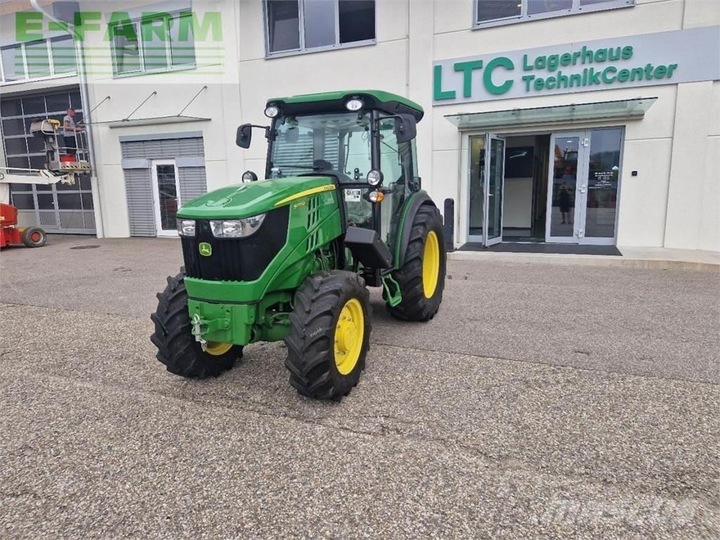 John Deere 5075 GF Tractoren