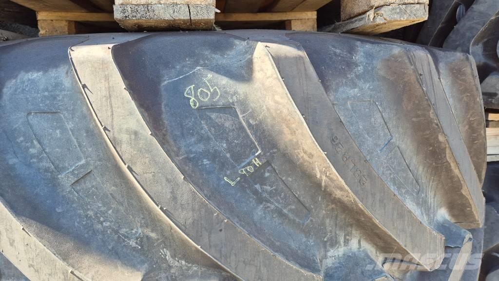 Tianli 750/65R26 Banden, wielen en velgen