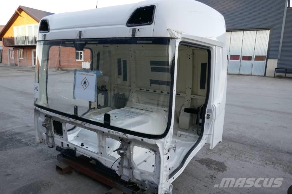 Scania P 410 Cabine en interieur