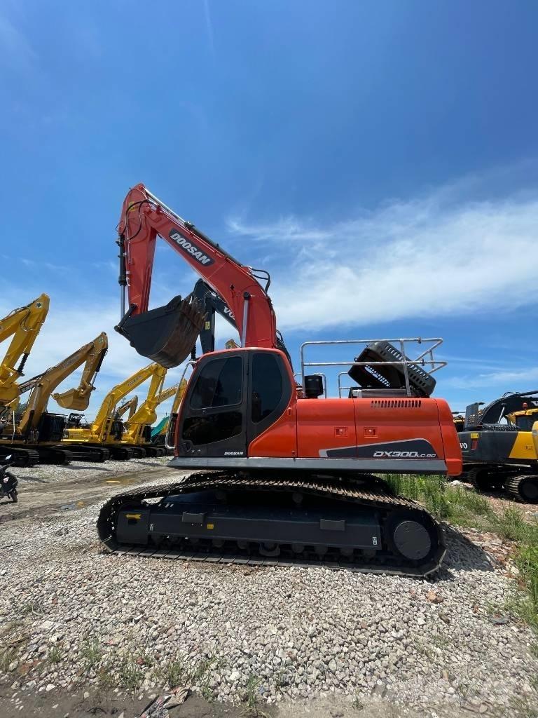 Doosan DX 300 LC Rupsgraafmachines