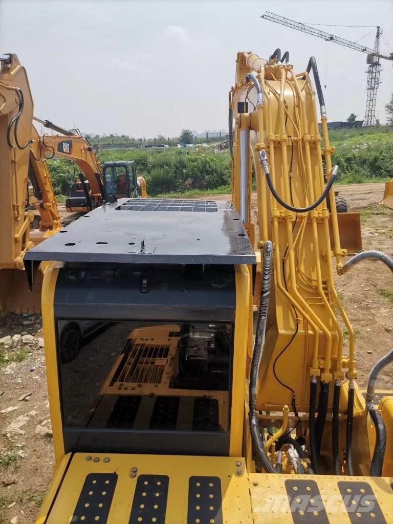 Komatsu PC 220-8 Rupsgraafmachines