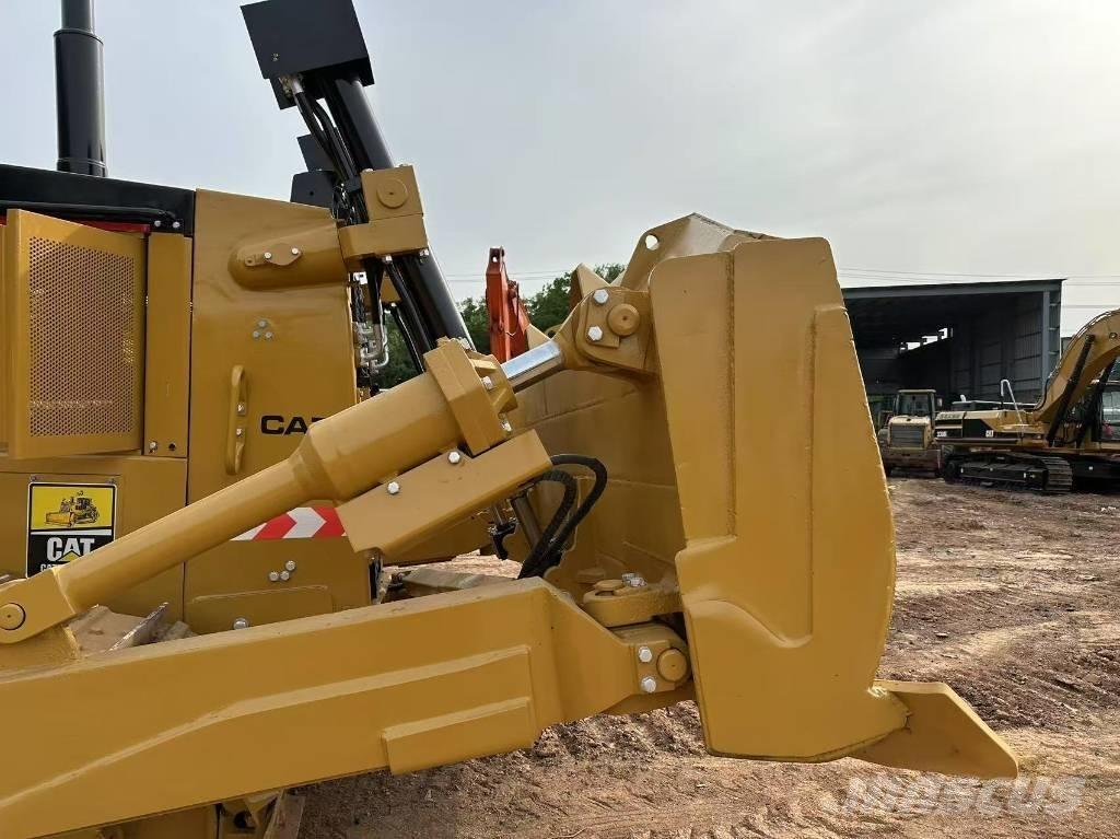 CAT D8R Rupsdozers