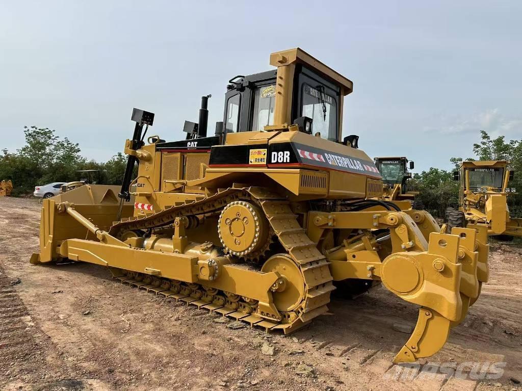 CAT D8R Rupsdozers