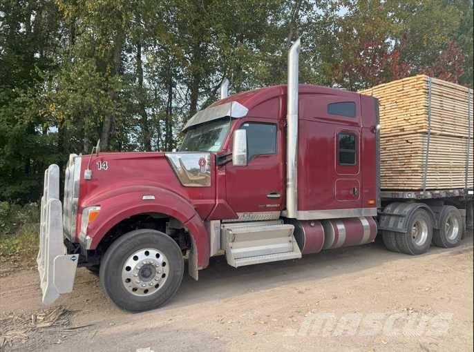 Kenworth W 990 Trekkers