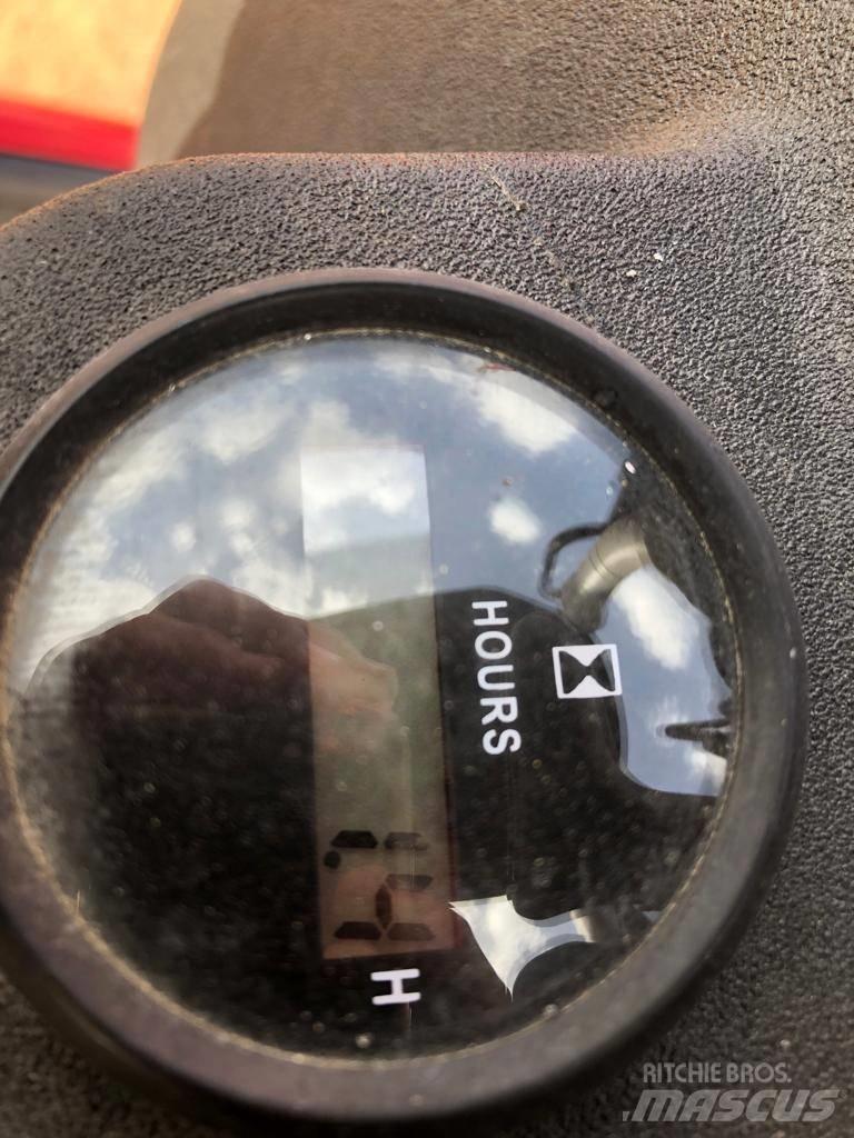 Lucla TX10 Minigraafmachines < 7t