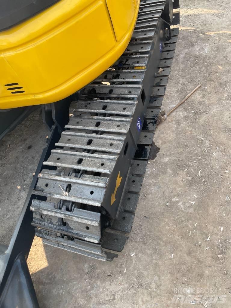 Komatsu PC 35 Minigraafmachines < 7t