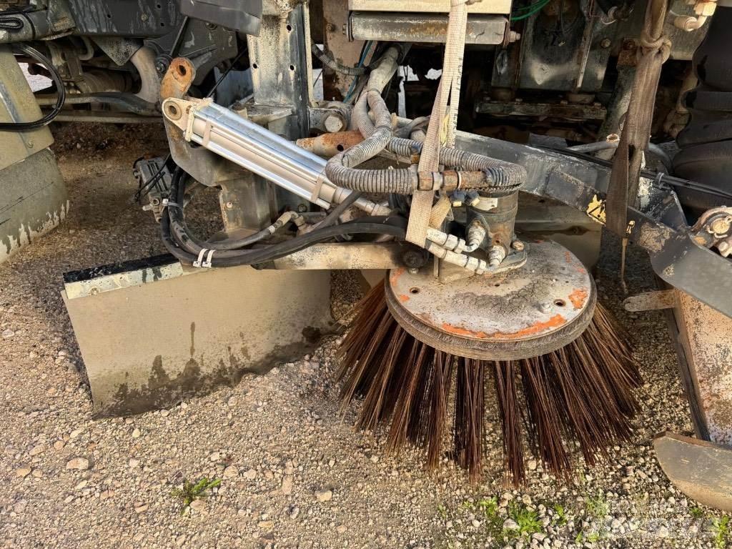 Scarab Merlin Veegmachines