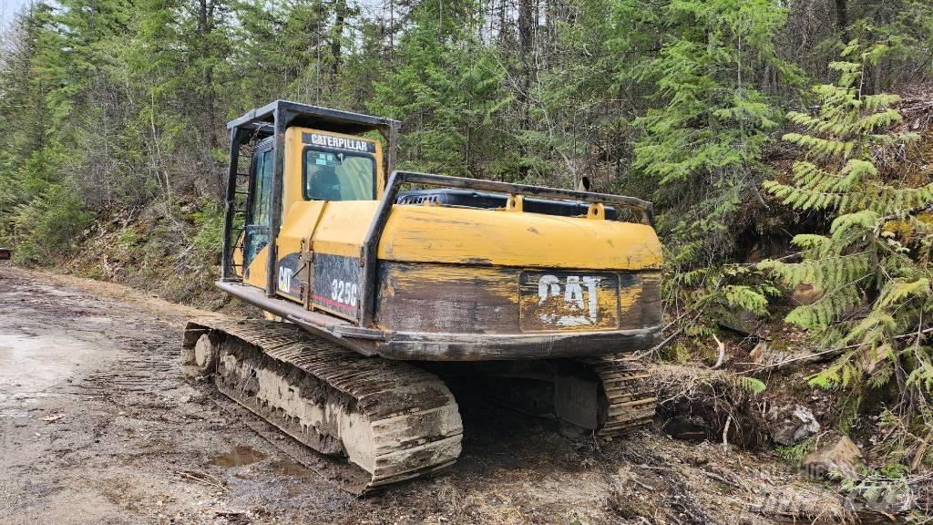 CAT 325 C Rupsgraafmachines