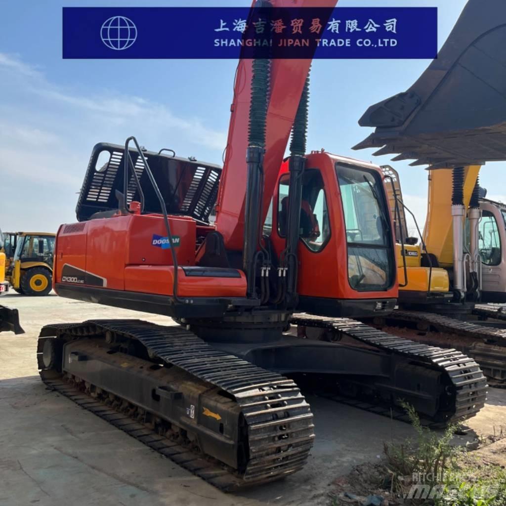 Doosan DX 300 Rupsgraafmachines