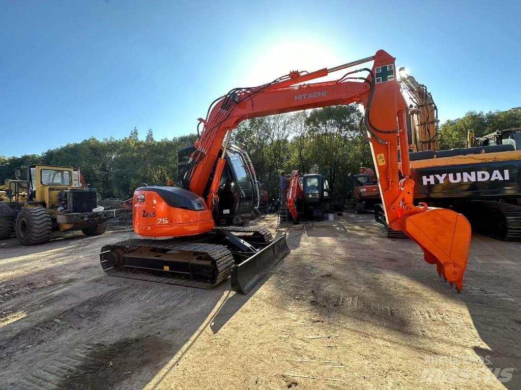 Hitachi ZX 75 Rupsgraafmachines