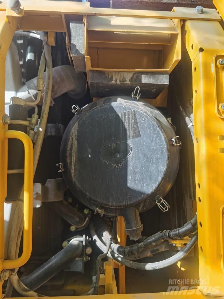 Komatsu PC 460-8 Rupsgraafmachines