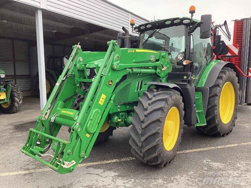 John Deere 6155R Tractoren