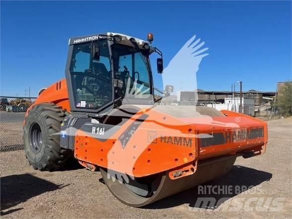 Hamm H16i Trilrolwalsen