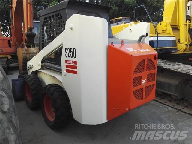 Bobcat S 250 Schrankladers
