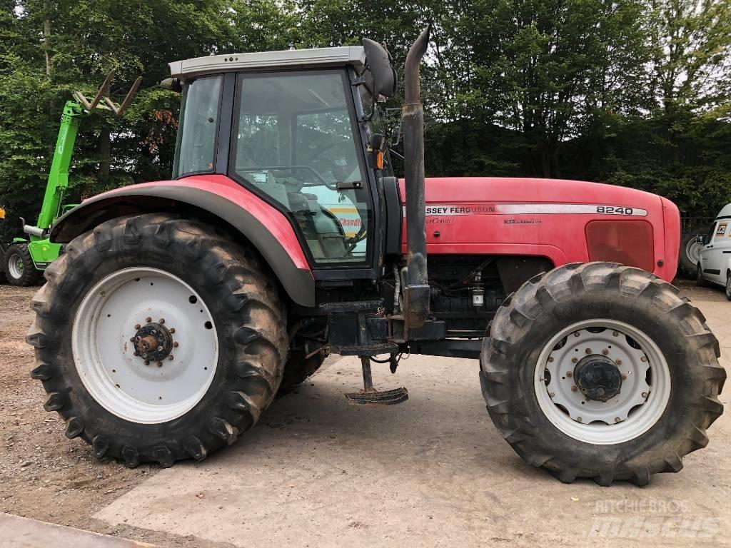 Massey Ferguson 8240 Tractoren