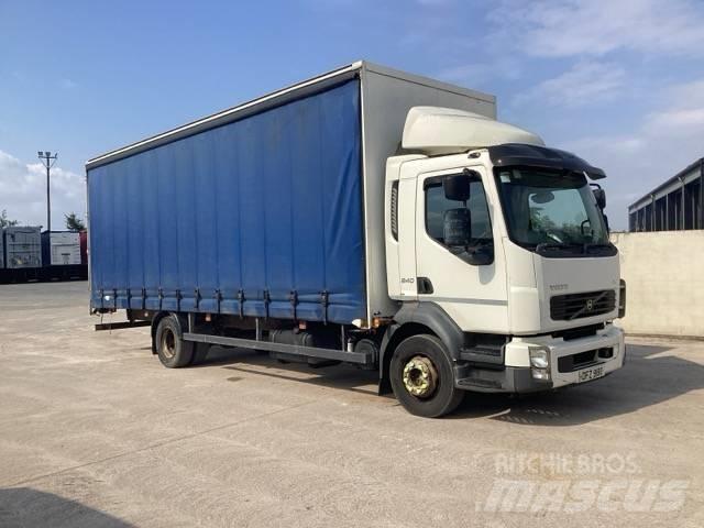 Volvo FL 240 Schuifzeilopbouw