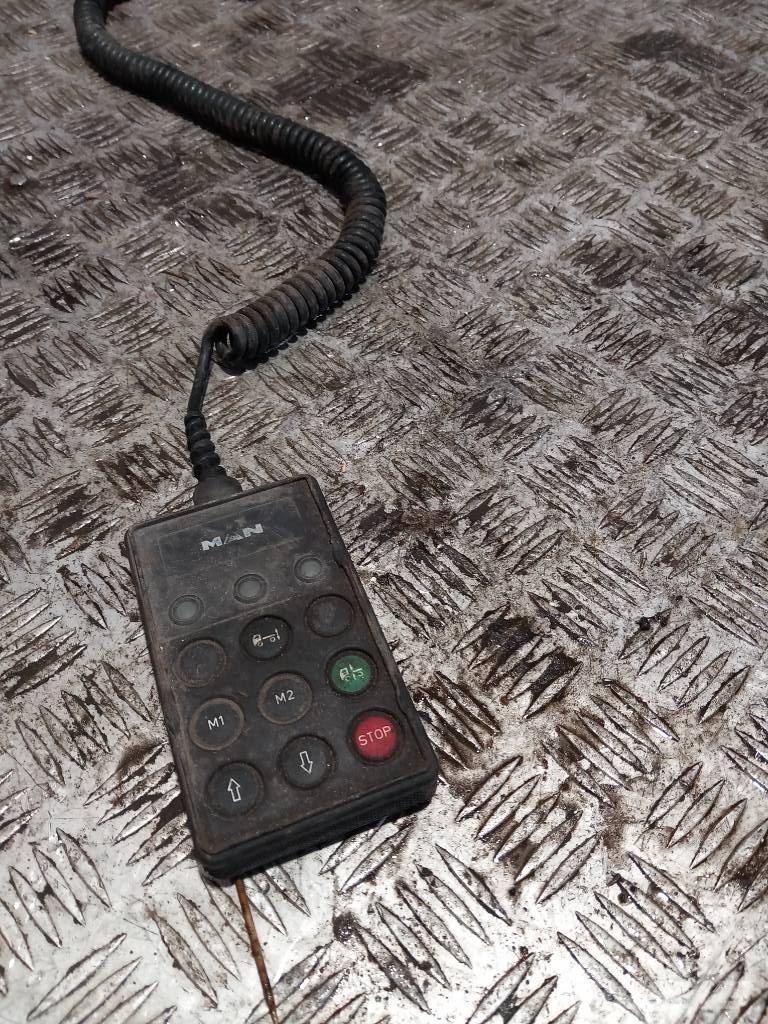 MAN TGA  4460561380 Cabine en interieur