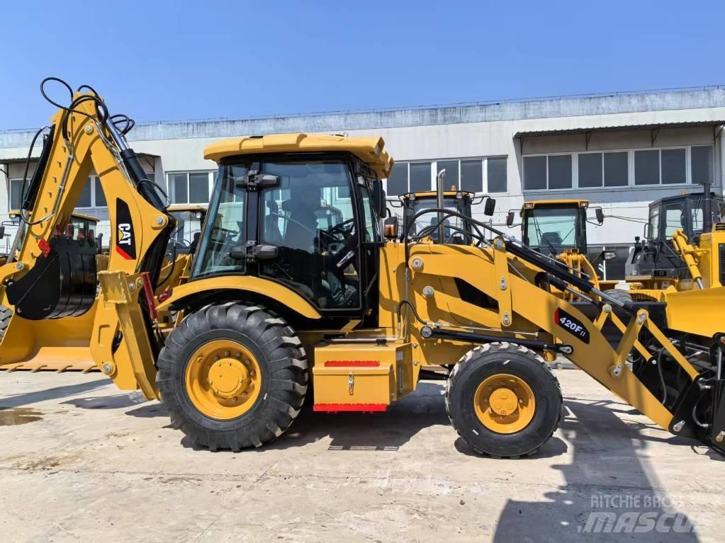 CAT 420 F Graaf-laadcombinaties