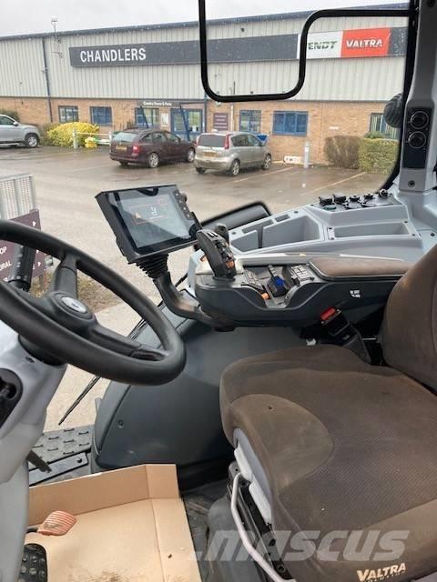 Valtra T 254 V Tractoren