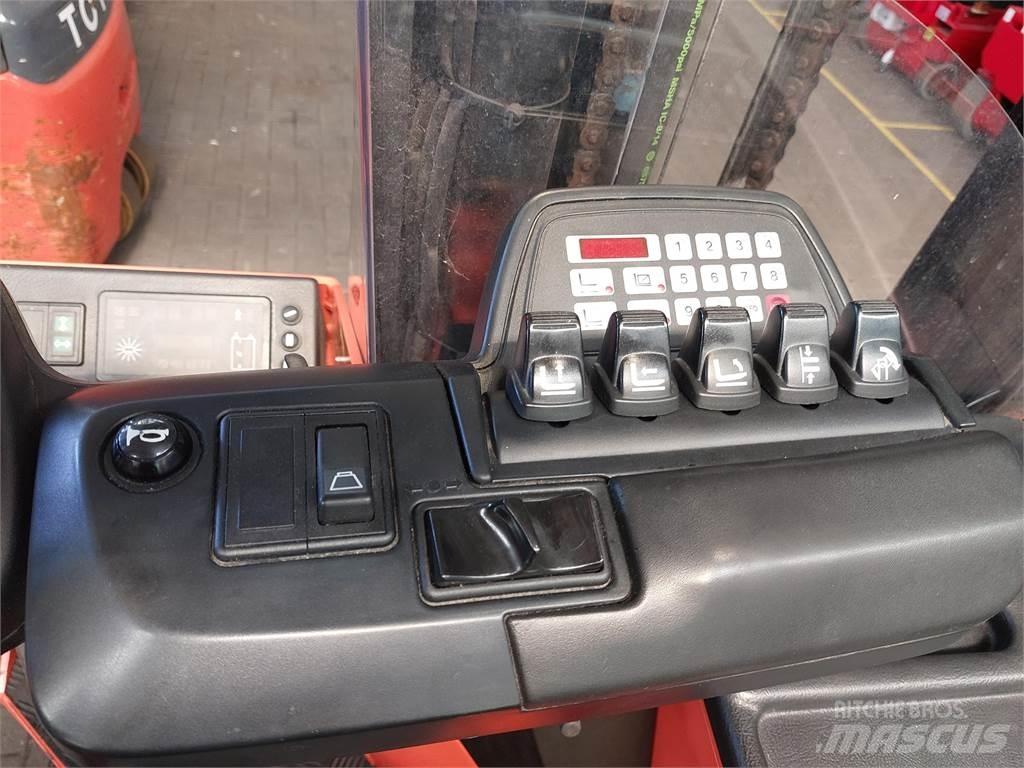 Toyota FRE270 Four-way truck