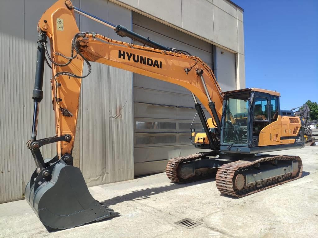 Hyundai HX 220 Rupsgraafmachines