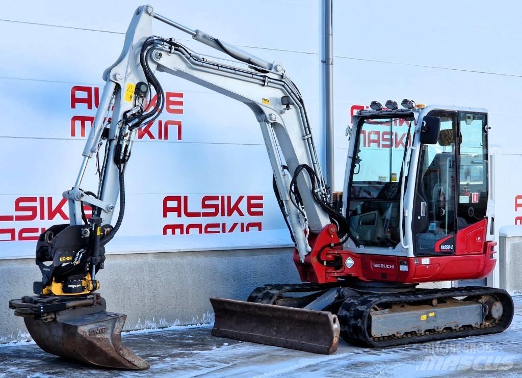 Takeuchi TB 250 Minigraafmachines < 7t