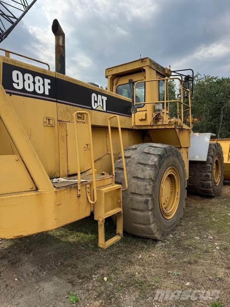 CAT 988F Wielladers