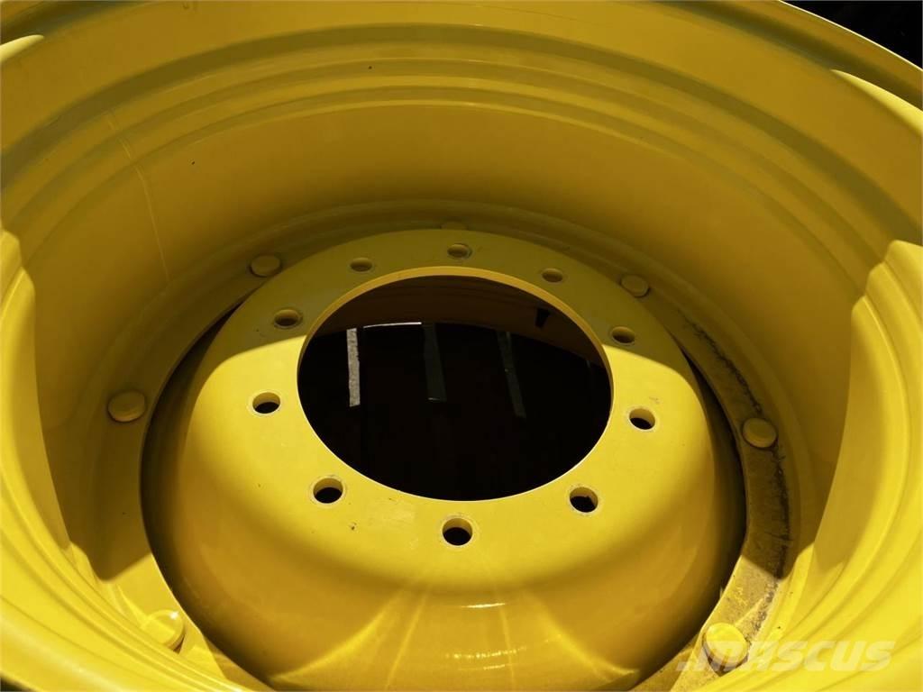 John Deere 20x30 Banden, wielen en velgen