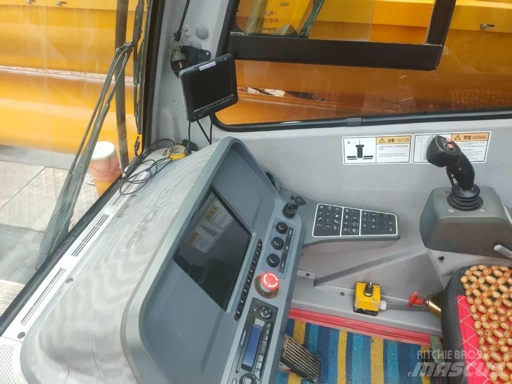 XCMG XCT 130 Kranen voor alle terreinen