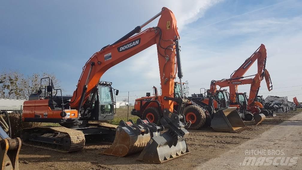 Doosan DX 225 Rupsgraafmachines