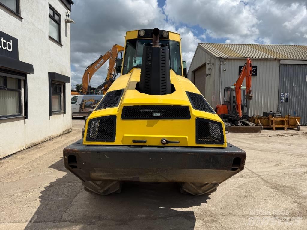 Bomag 213 DH-4i Trilrolwalsen