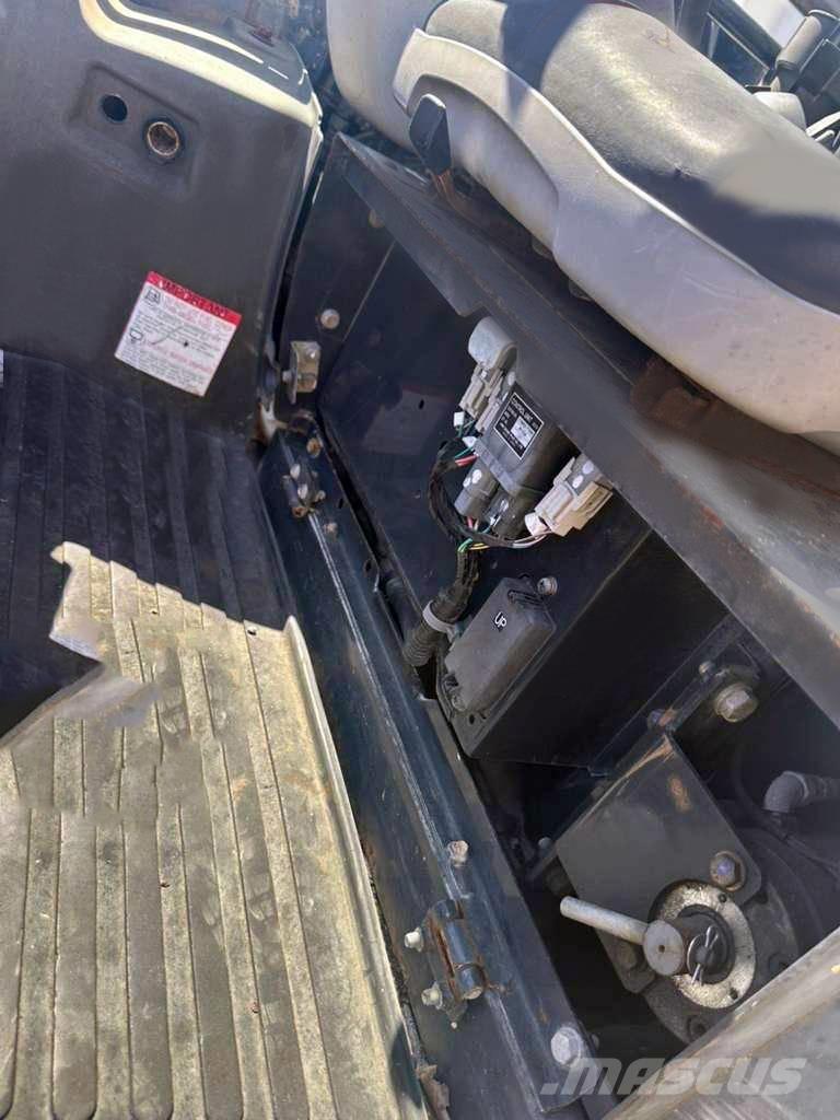 Hitachi ZX 27 U Minigraafmachines < 7t