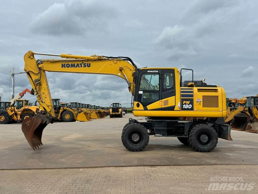 Komatsu PW180-11 Wielgraafmachines