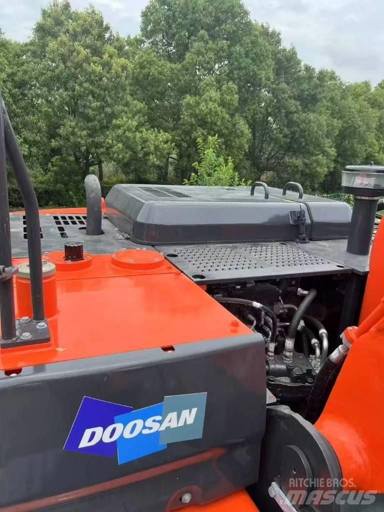 Doosan DX 225LC-9C Rupsgraafmachines