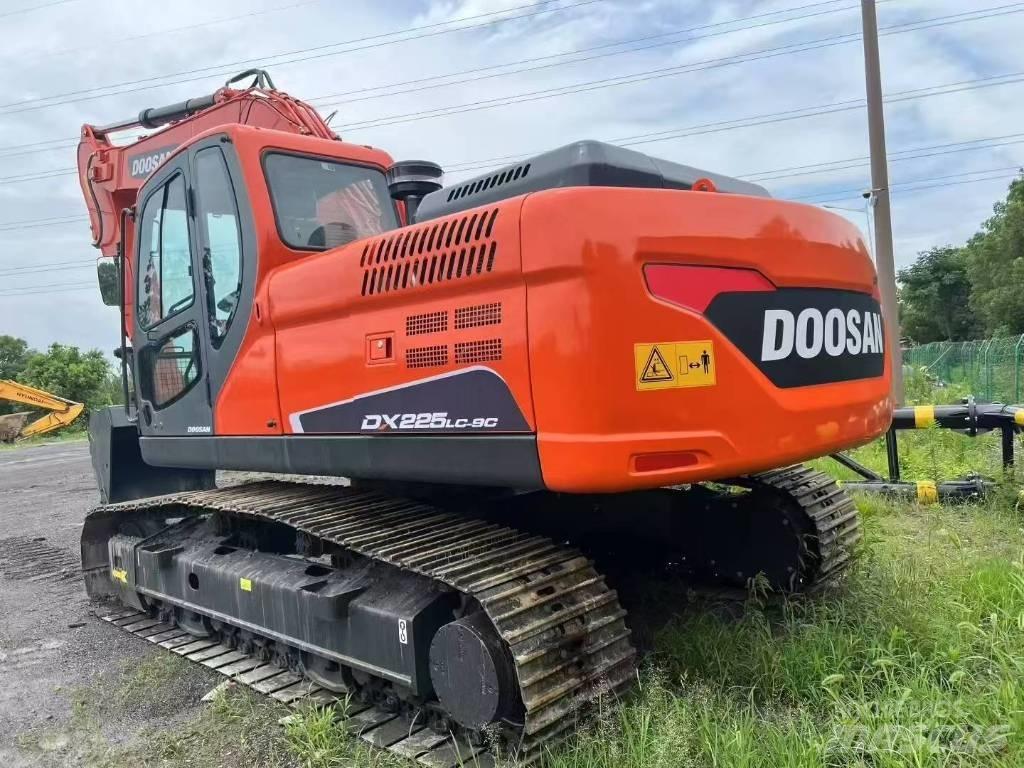 Doosan DX 225LC-9C Rupsgraafmachines