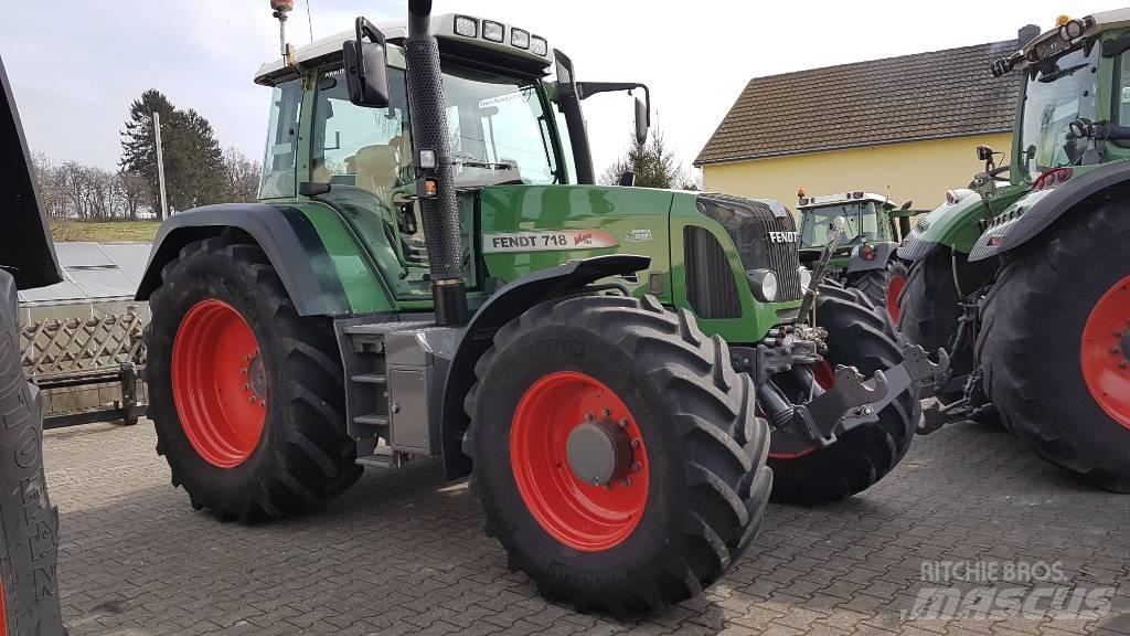 Fendt 718 Vario TMS Tractoren